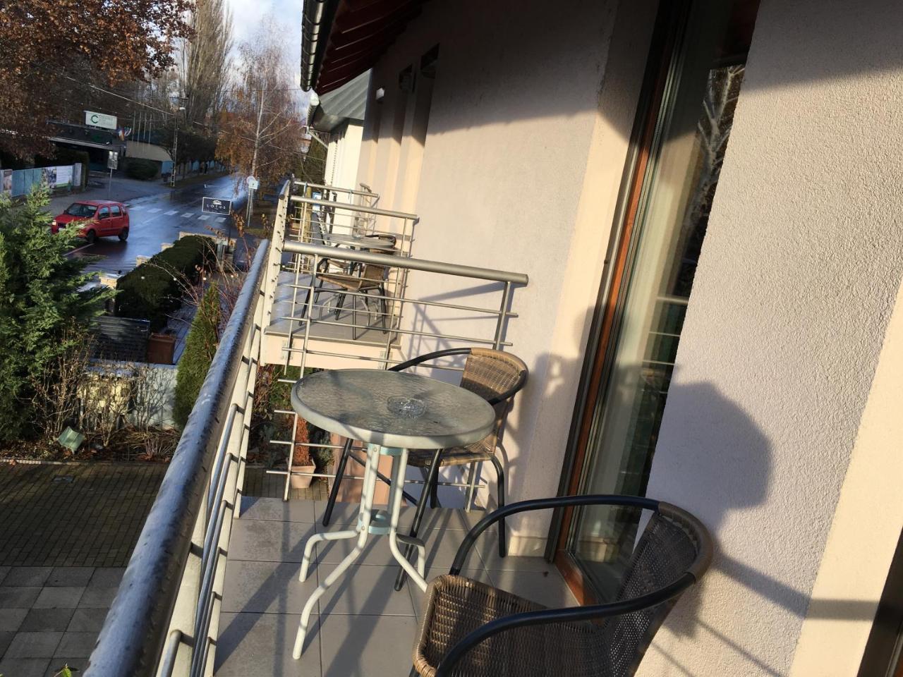 Mary Apartmanhaz Hévíz Exterior foto